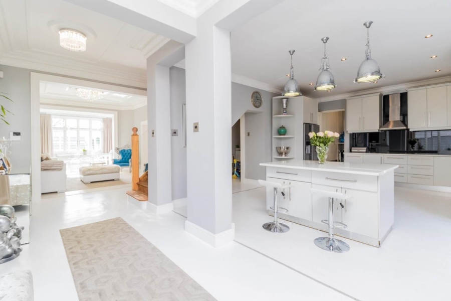 3 Bedroom Property for Sale in Fresnaye Western Cape